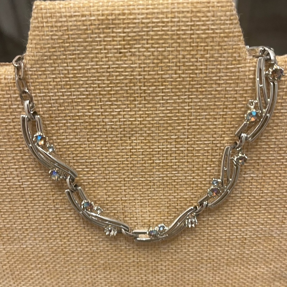 Classy necklace - Picture 1 of 3